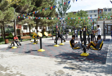 “Bizim həyət” layihəsi çərçivəsində Sabunçu rayonunda növbəti həyət abadlaşdırıldı