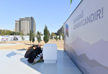 President Ilham Aliyev and First Lady Mehriban Aliyeva visited Victory Park under construction