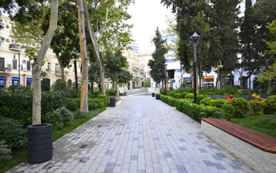 President Ilham Aliyev visited "Khagani" Garden and surrounding areas after improvements and renovations