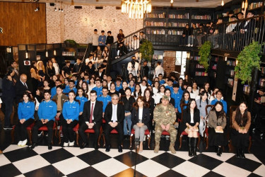 The book dedicated to the glorious victory was published in Chinese language