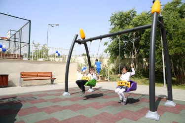 Paytaxtın Nizami rayonunda "Bizim həyət" layihəsi çərçivəsində yeni həyət istifadəyə verildi