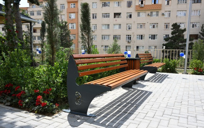 “Bizim həyət” layihəsi çərçivəsində yenilənmiş növbəti həyət sakinlərin istifadəsinə verilib