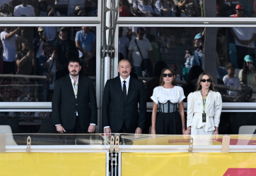 Prezident İlham Əliyev və birinci xanım Mehriban Əliyeva Formula 1 Azərbaycan Qran-Prisinin əsas yarışına baxıblar