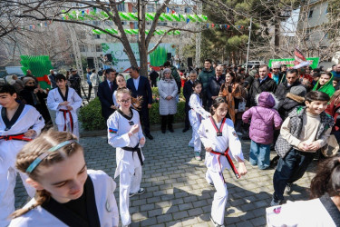 Paytaxtın abad məhəllələrindəki Novruz şənlikləri davam edir