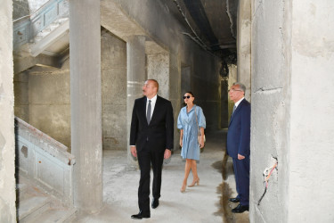 President Ilham Aliyev and First Lady Mehriban Aliyeva viewed reconstruction works at Central Botanical Garden