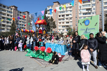 Paytaxtın abad məhəllələrindəki Novruz şənlikləri davam edir